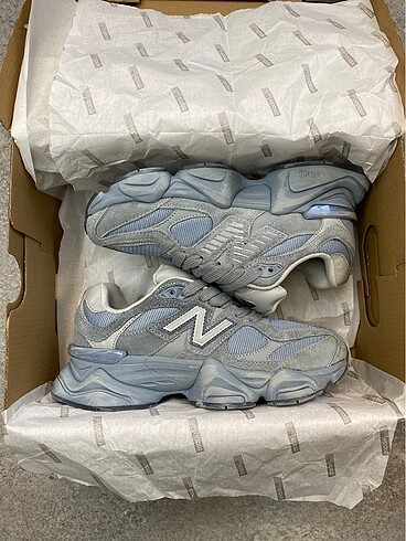 New Balance NEW BALANCE