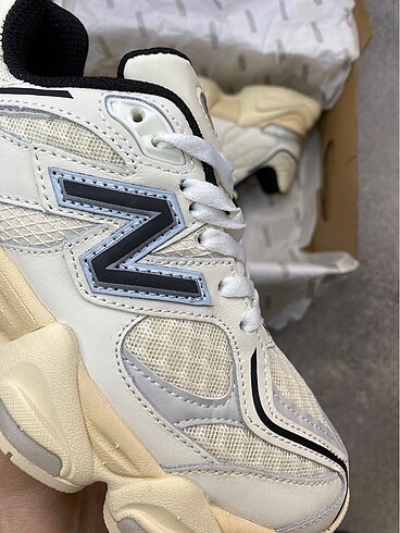 New Balance NEW BALANCE