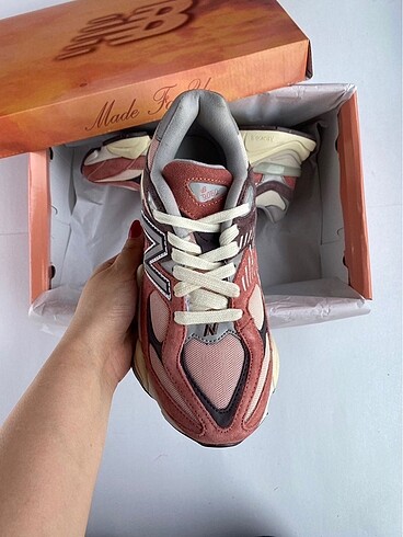 New Balance NEW BALANCE