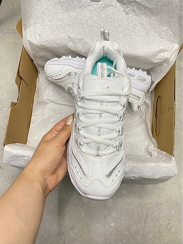 38 Beden SKECHERS