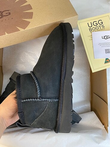39 Beden UGG MINI