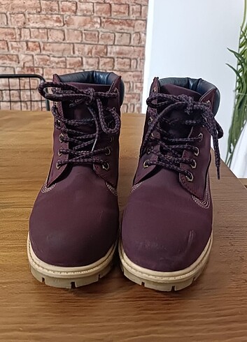 LC Waikiki Koyu mor bot