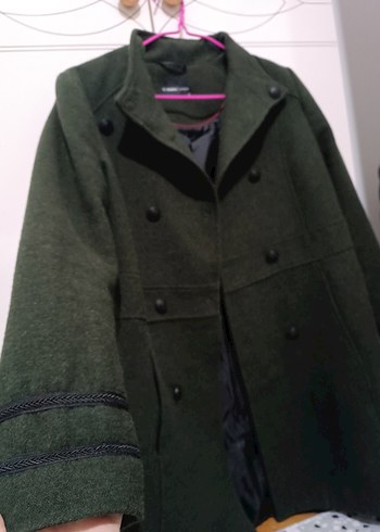 Haki Renkli Düğmeli Kadın Kaban - Görsel 3