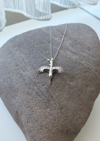 Gri Mini Anka Kuşu Desenli Zincir Detaylı Kolye - Görsel 4