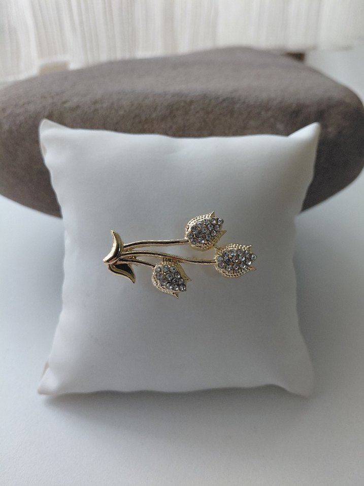 Altın Çiçek Desenli Kadın Broş - Görsel 2