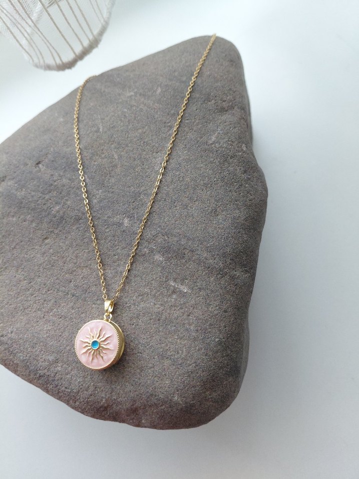 Pembe Bohem Zincir Detaylı Madalyon Kolye - Görsel 3
