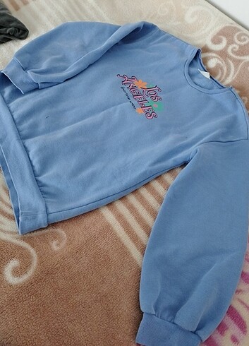 10 Yaş Beden mavi Renk 10 yaş kız çocuk sweatshirt #sweatshirt #lcwaikiki 