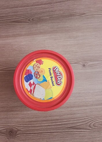 Play doh picnic bucket