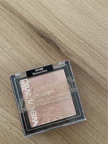 Wet n wild wet n wild aydınlatıcı