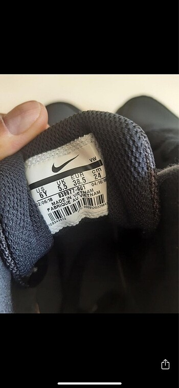 38,5 Beden siyah Renk Nike spor ayakkabı
