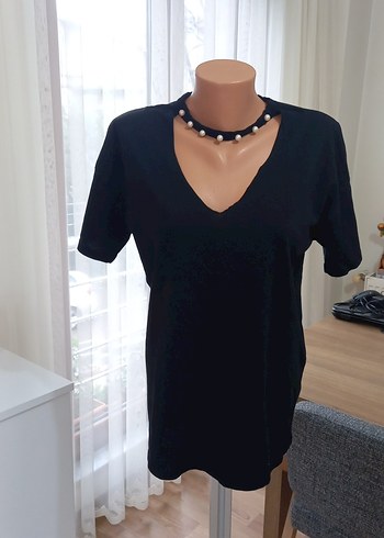 Boncuk Detaylı Siyah V Yaka Mini Bluz - Görsel 2