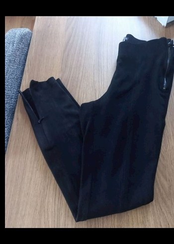 Siyah Fermuarlı Dar Kesim Kadın Tayt - Görsel 2