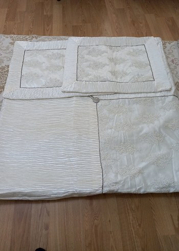 Beyaz Düz Yatak Örtüsü - Görsel 4