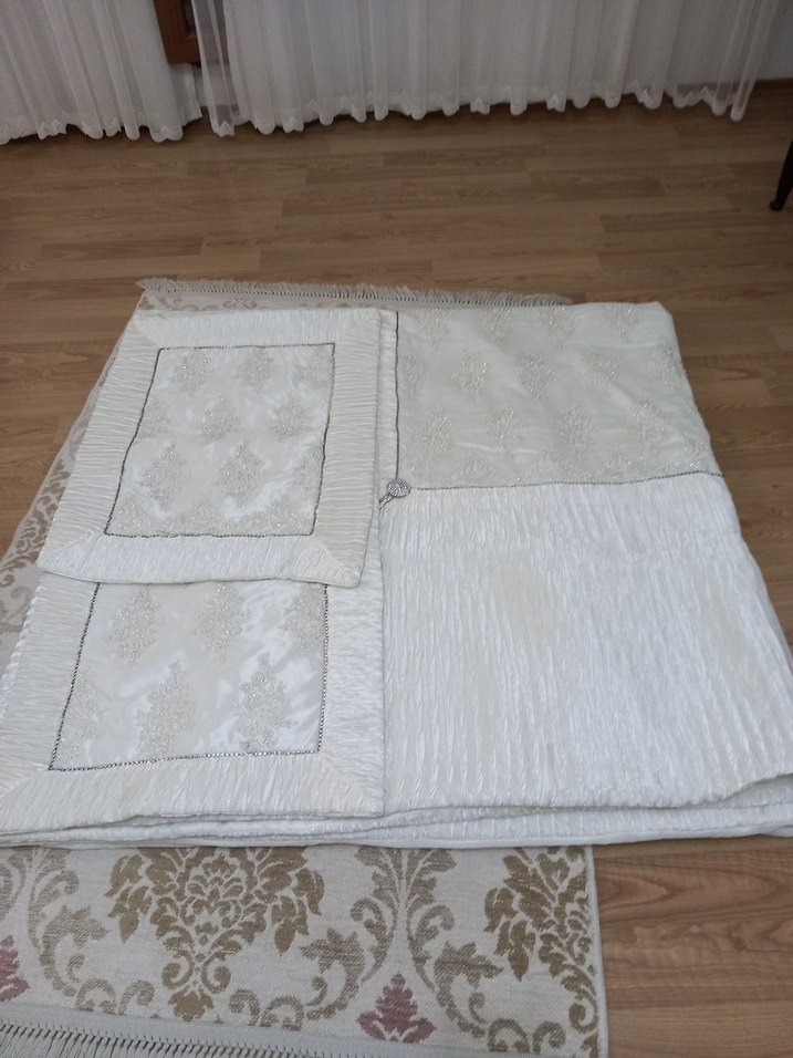 Beyaz Düz Yatak Örtüsü - Görsel 5