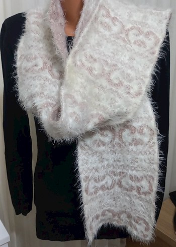 Kadın Beyaz Kürklü Örgü Bohem Şal - Görsel 5