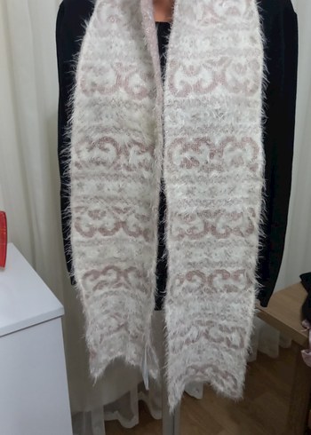 Kadın Beyaz Kürklü Örgü Bohem Şal - Görsel 3