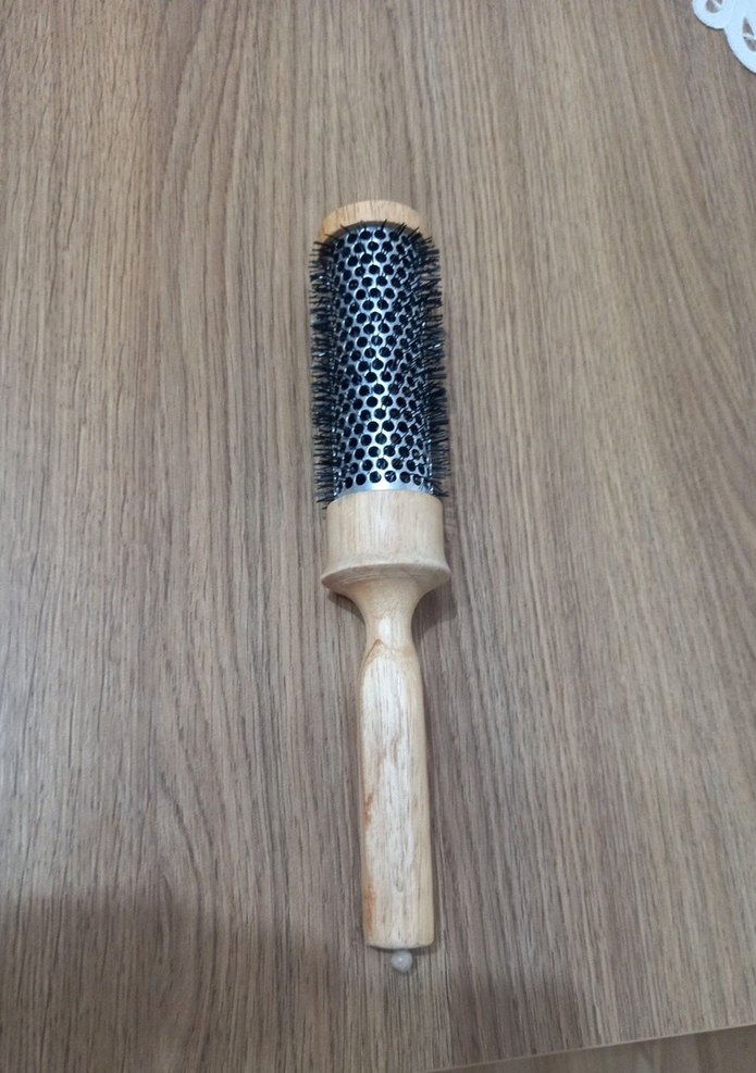 Ahşap Saplı Yuvarlak Saç Fırçası - Görsel 2