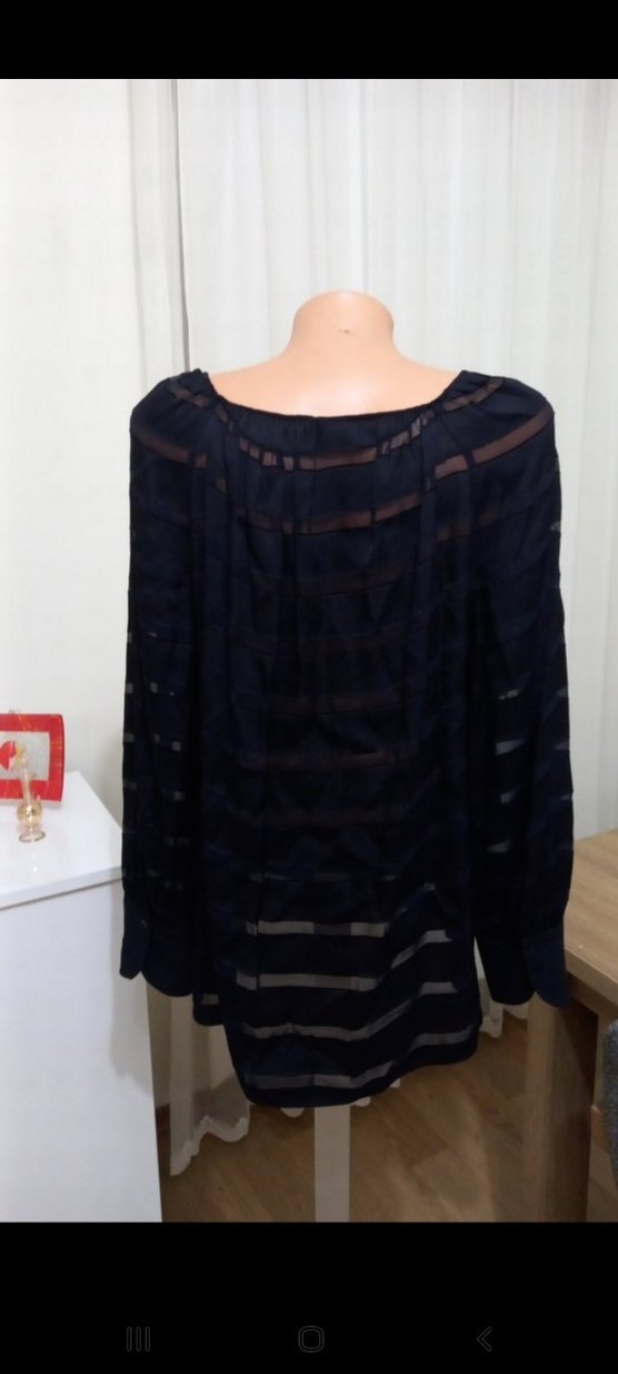 Kadın Lacivert Fırfırlı Kayık Yaka Bluz - Görsel 5