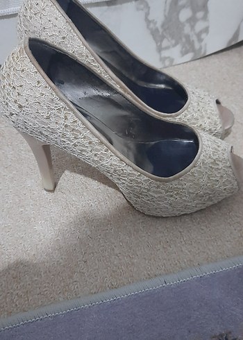 Dantel Detaylı Stiletto Gelin Ayakkabısı