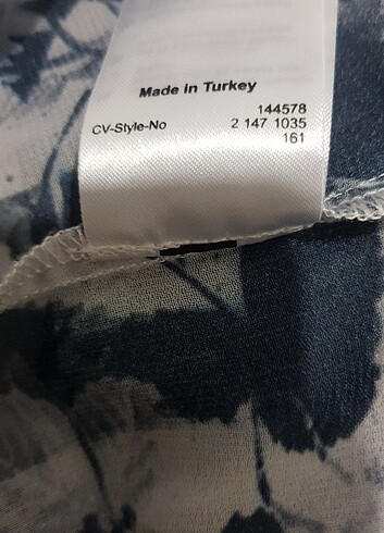 40 Beden gri Renk şık bluz orjinal marka