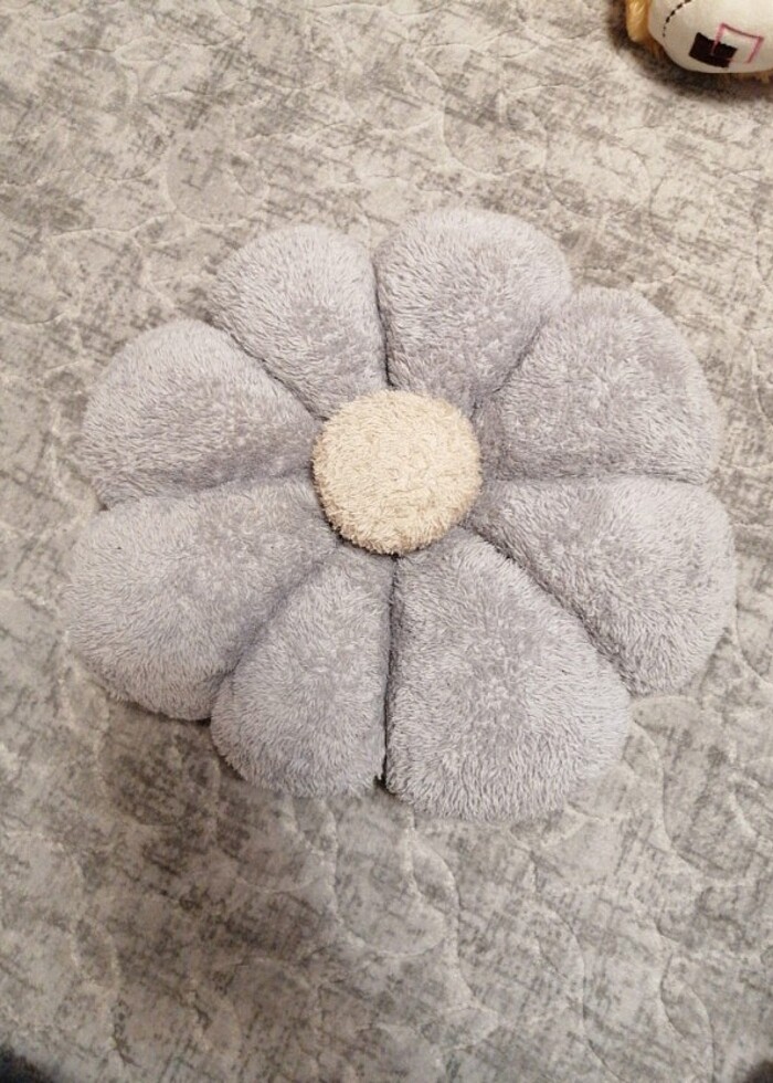 Oyuncak ayı ve yastık - Görsel 4