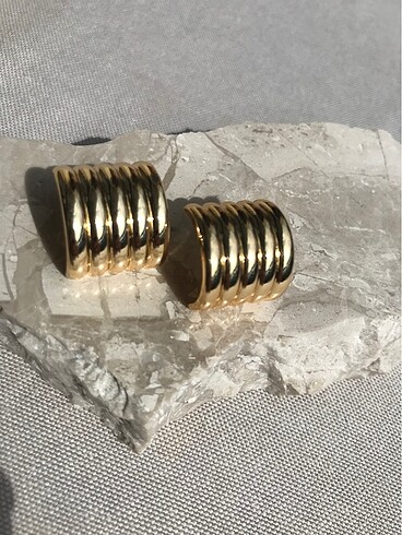  Beden Golden küpe