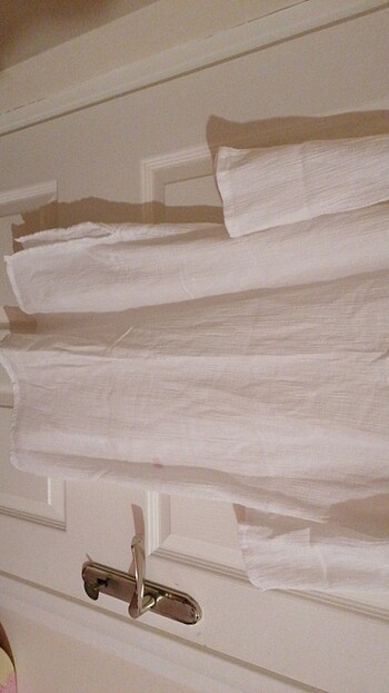 40 Beden beyaz Renk Göğüs dekolteli beyaz sade elbise 