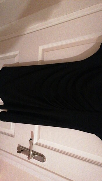 l Beden Siyah büzgü detaylı uzun elbise 