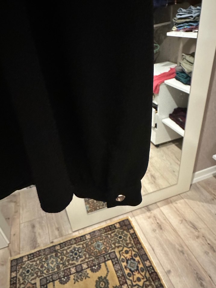 Siyah Deri Kadın Gömlek, Yaka Taşlı, Uzun Kollu - Görsel 3