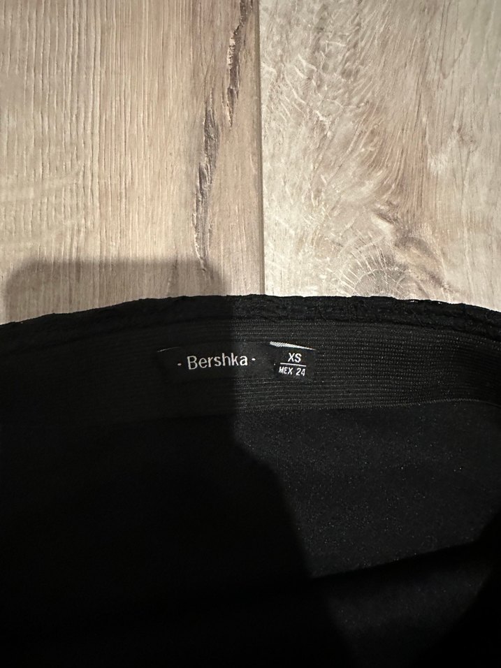 Dantel Detaylı Siyah Uzun Kalem Etek - Görsel 2