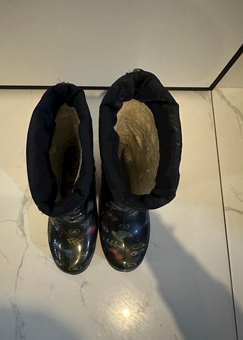 Desenli çocuk çizme - Görsel 3