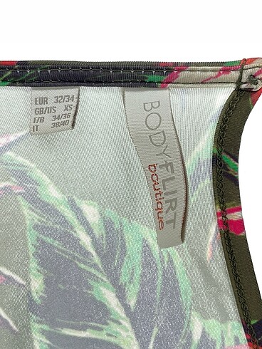 32 Beden yeşil Renk Boutique 9 Uzun Tulum %70 İndirimli.