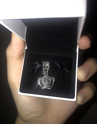 Pandora Pandora charm