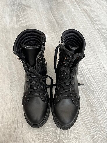 37 Beden Bottt