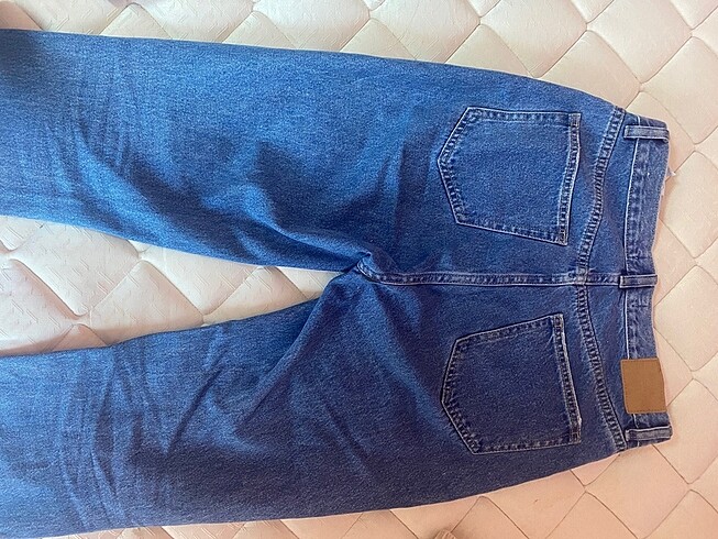 40 Beden mavi Renk Pull and bear straight jean