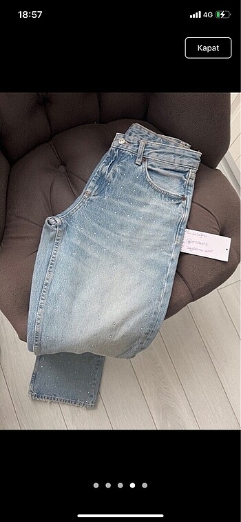 40 Beden mavi Renk Zara taşlı jean
