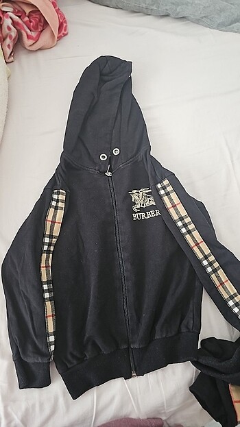 Burberry Aşortmen takımı