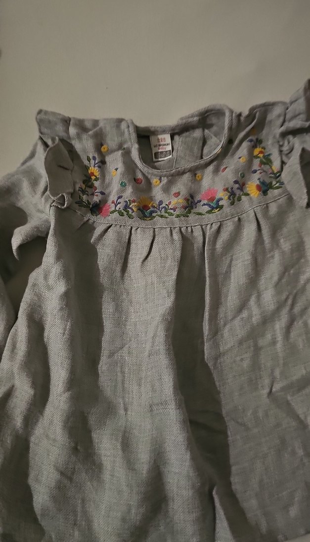 Gri Nakışlı Kız Çocuk Keten Bluz - Görsel 2