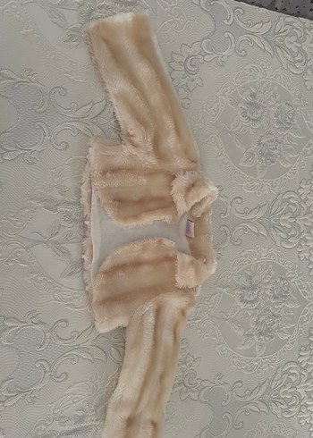 Kız Çocuk Bej Peluş Bolero - Görsel 3