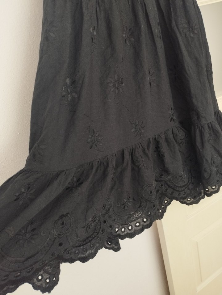 Siyah Nakışlı V Yaka Uzun Elbise - Görsel 2