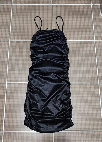 H&M Büzgülü Elbise 