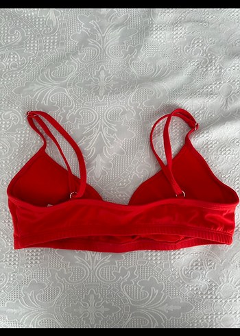 Dantelli Kırmızı İp Askılı Bikini Üstü - Görsel 2