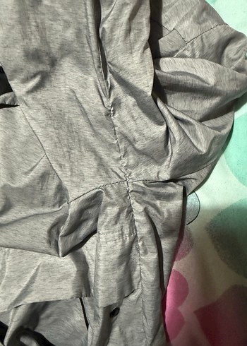 Erkek Çocuk Gri Düğmeli Fermuarlı Yağmurluk - Görsel 10