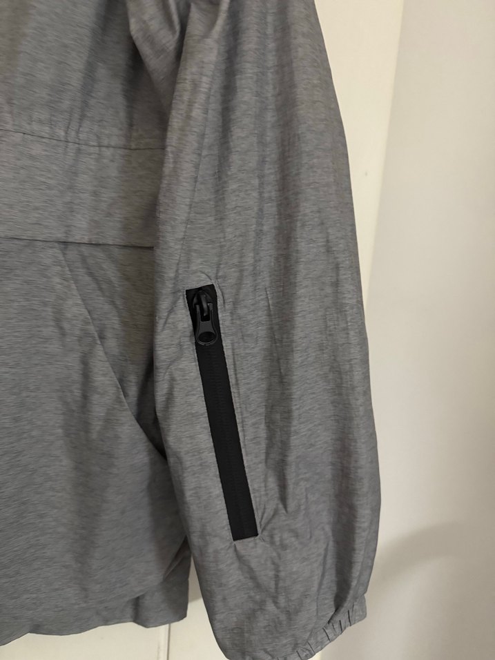 Erkek Çocuk Gri Düğmeli Fermuarlı Yağmurluk - Görsel 4