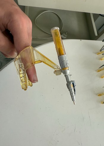 Sarı Detaylı Mini Aksiyon Figürü - Görsel 2