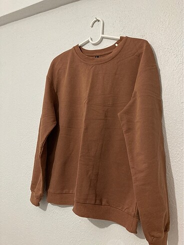 Defacto sweat