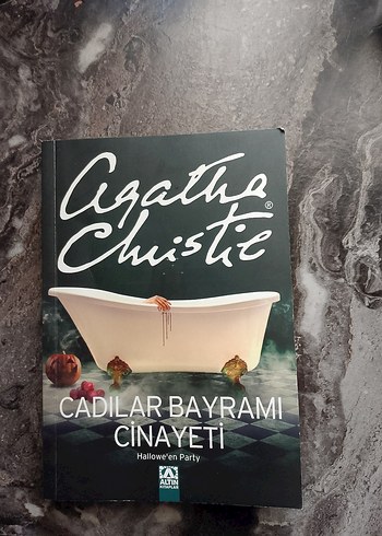Cadılar Bayramı Cinayeti - Agatha Christie