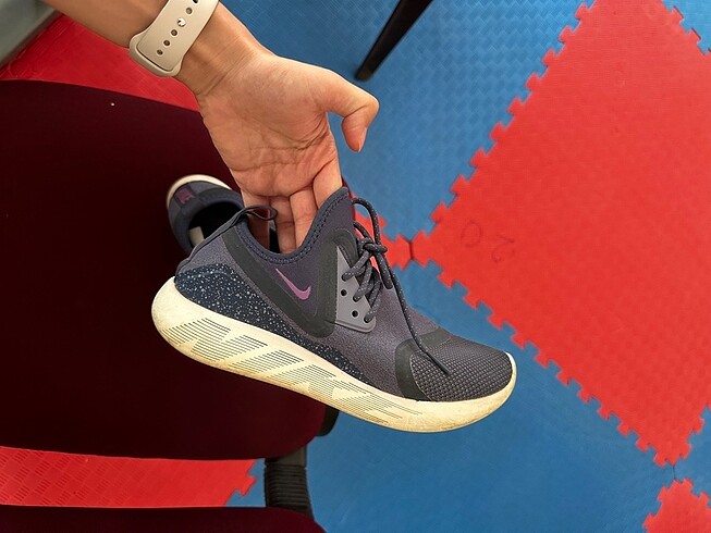 Nike spor ayakkabı