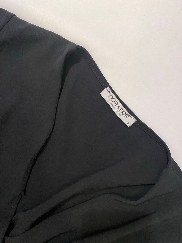 Siyah V Yakalı elbise - Görsel 4