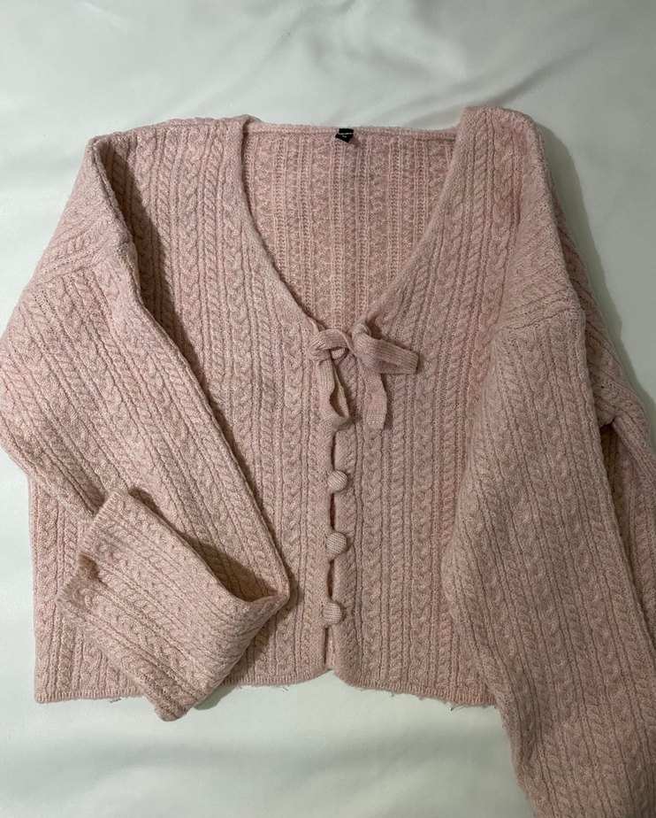 Pembe V Yaka Uzun Kollu Örgü Hırka - Görsel 2